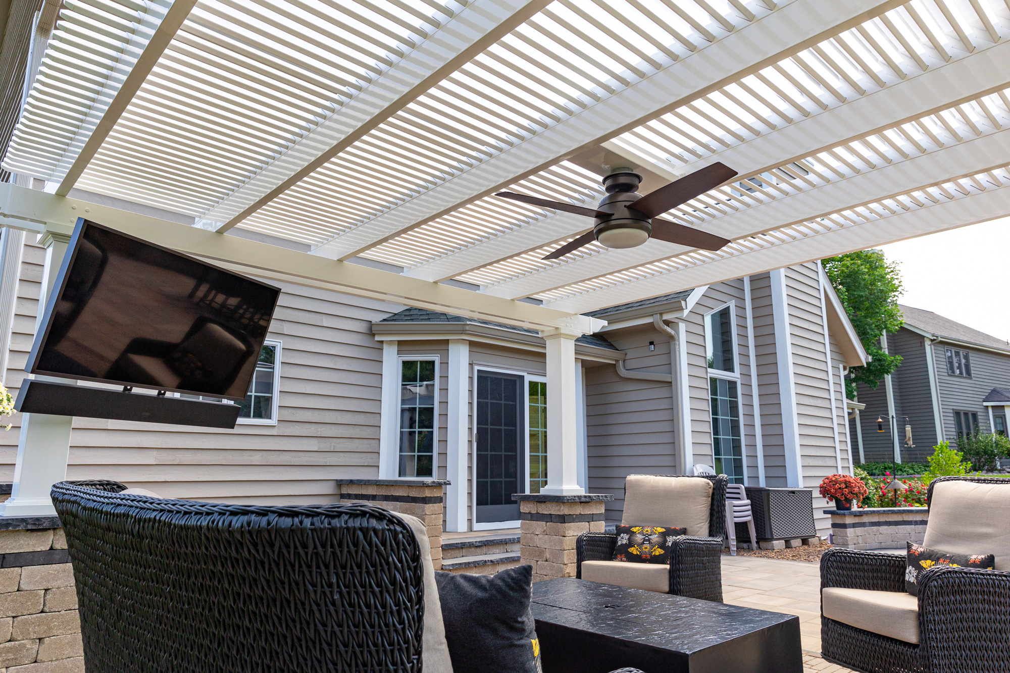 pergola with an outdoor fan